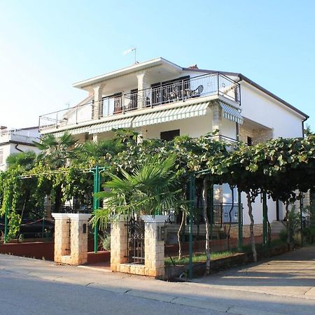 Apartments With A Parking Space Umag - 7094 מראה חיצוני תמונה