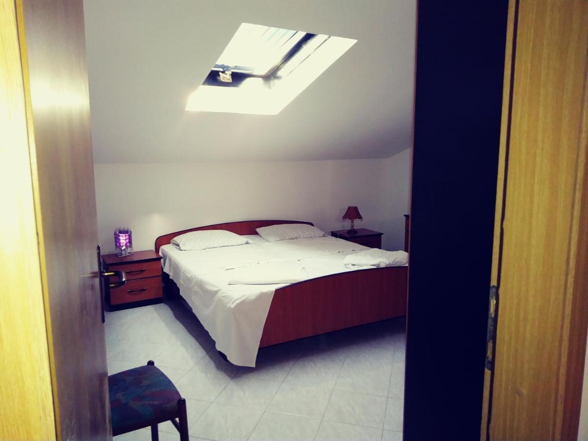 Apartments With A Parking Space Umag - 7094 מראה חיצוני תמונה