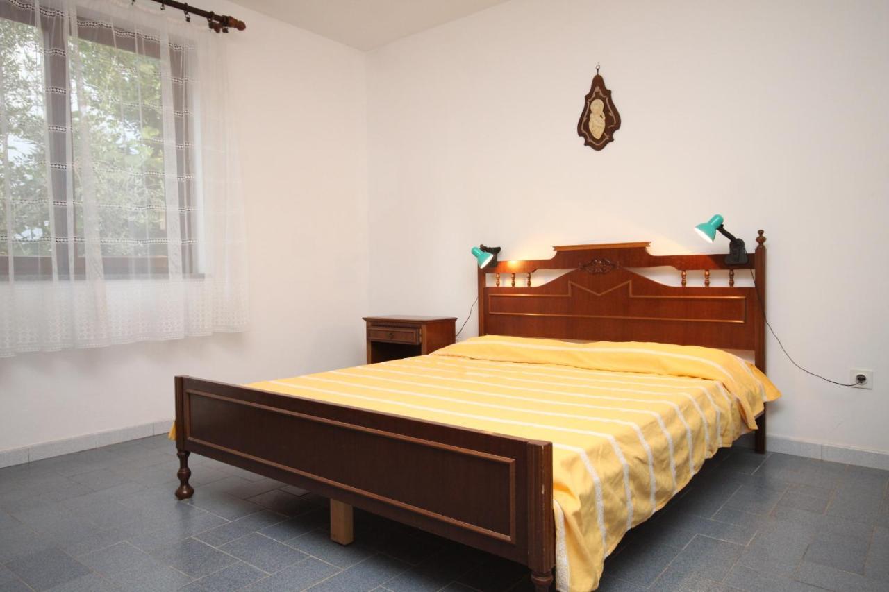 Apartments With A Parking Space Umag - 7094 מראה חיצוני תמונה